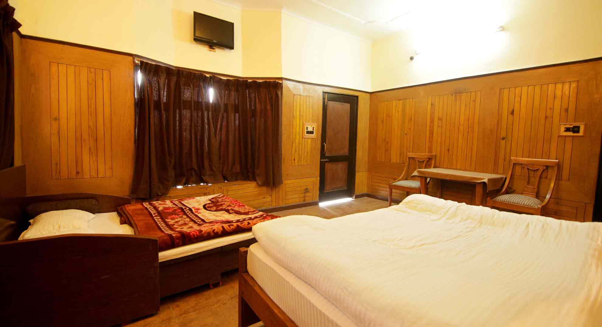 hoenymoon hotels in nainital